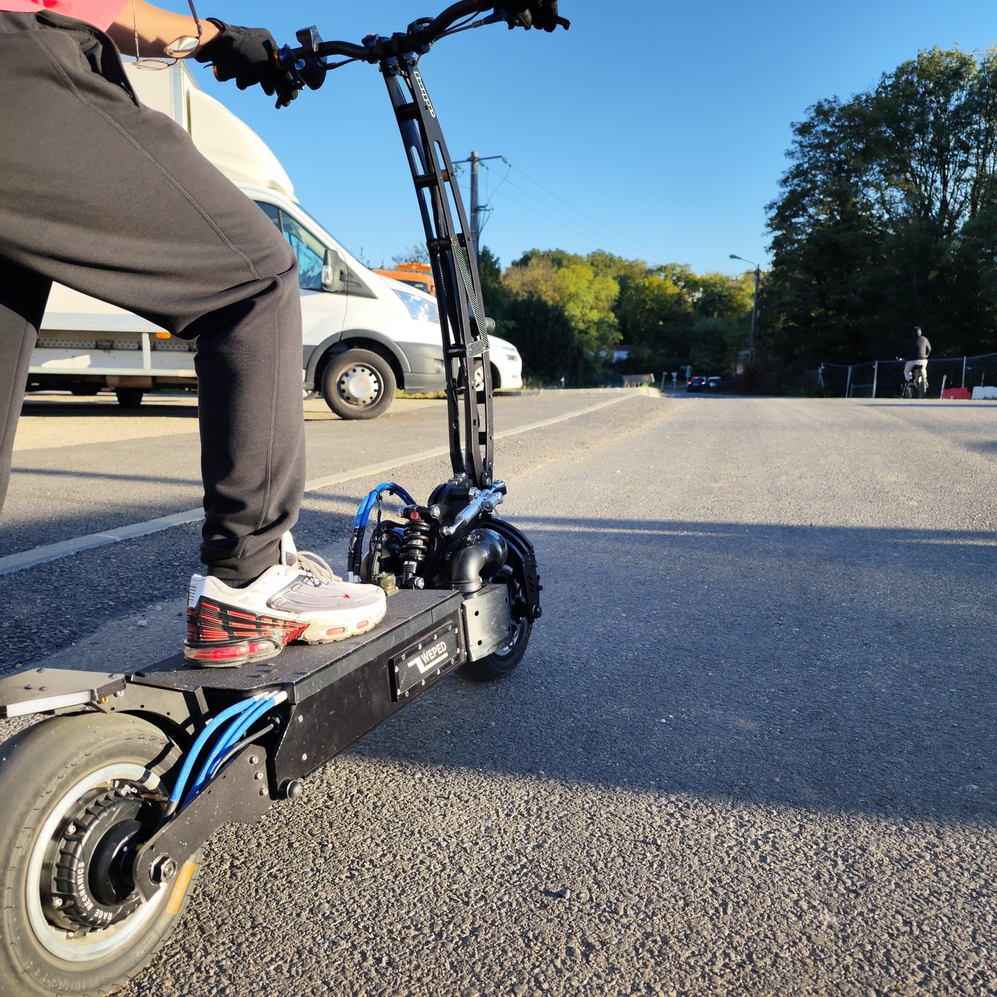 De Weped GTS rijdend in de paddock