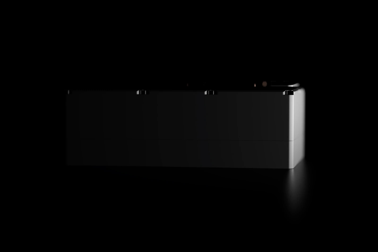 X800 de profil, boîtier long et étroit